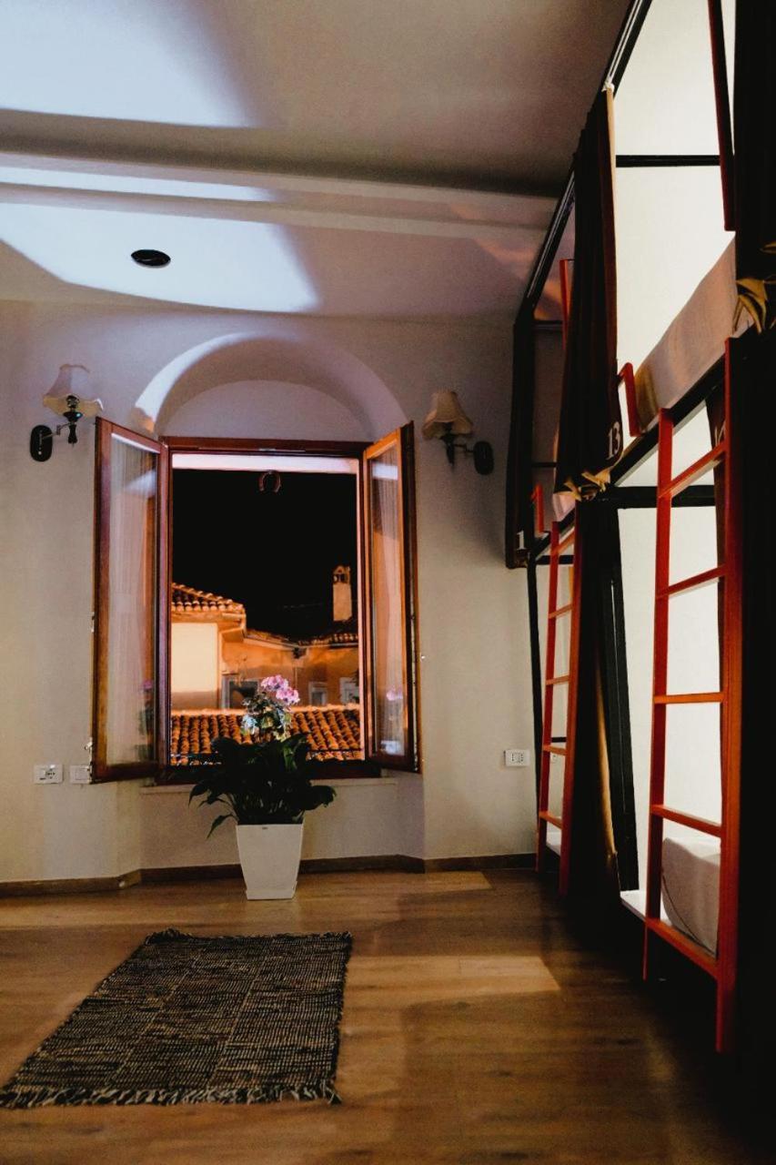 שקודר Scodrinon Hostel מראה חיצוני תמונה